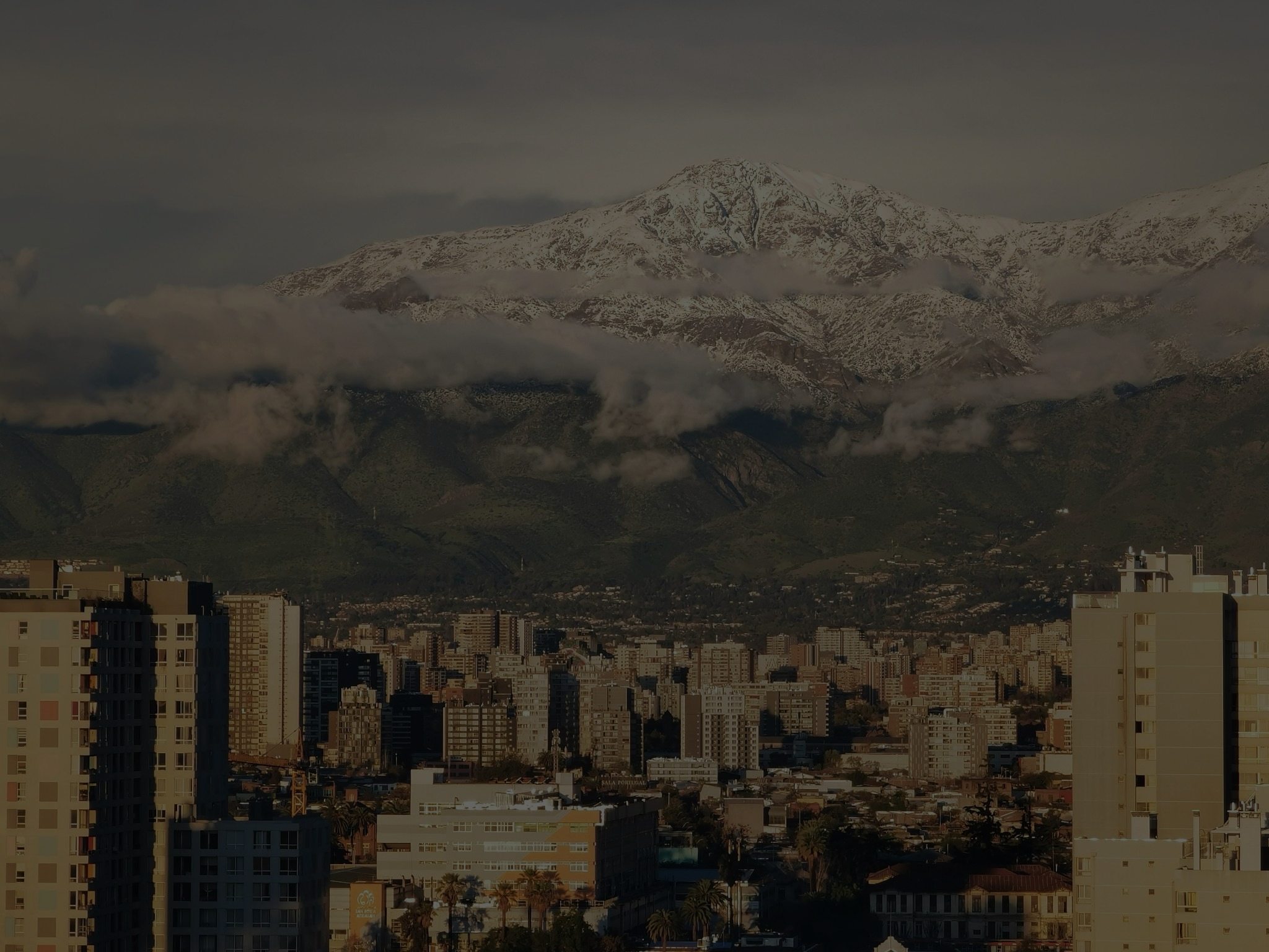 Santiago y la cordillera